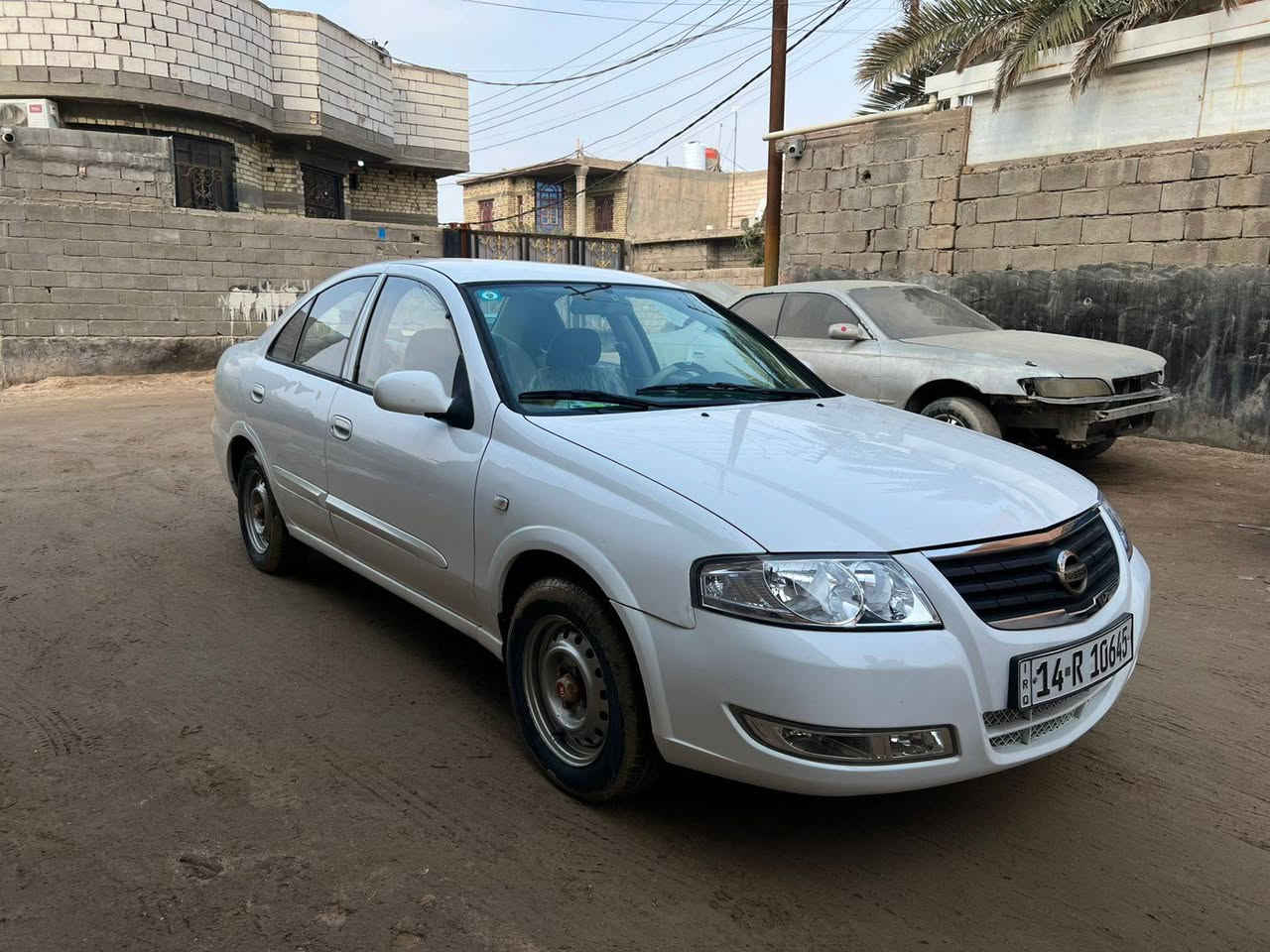 السلام عليكم 
نيسان سني ٢٠١٠ كوري 
رقم بصرة رقم جديد سنويه ٢٧
محرك كير جيد جدا تبريد شغال 
العنوان بصرة ابي الخصيب 
السعر ٩٥ وبيه مجال 
***********
