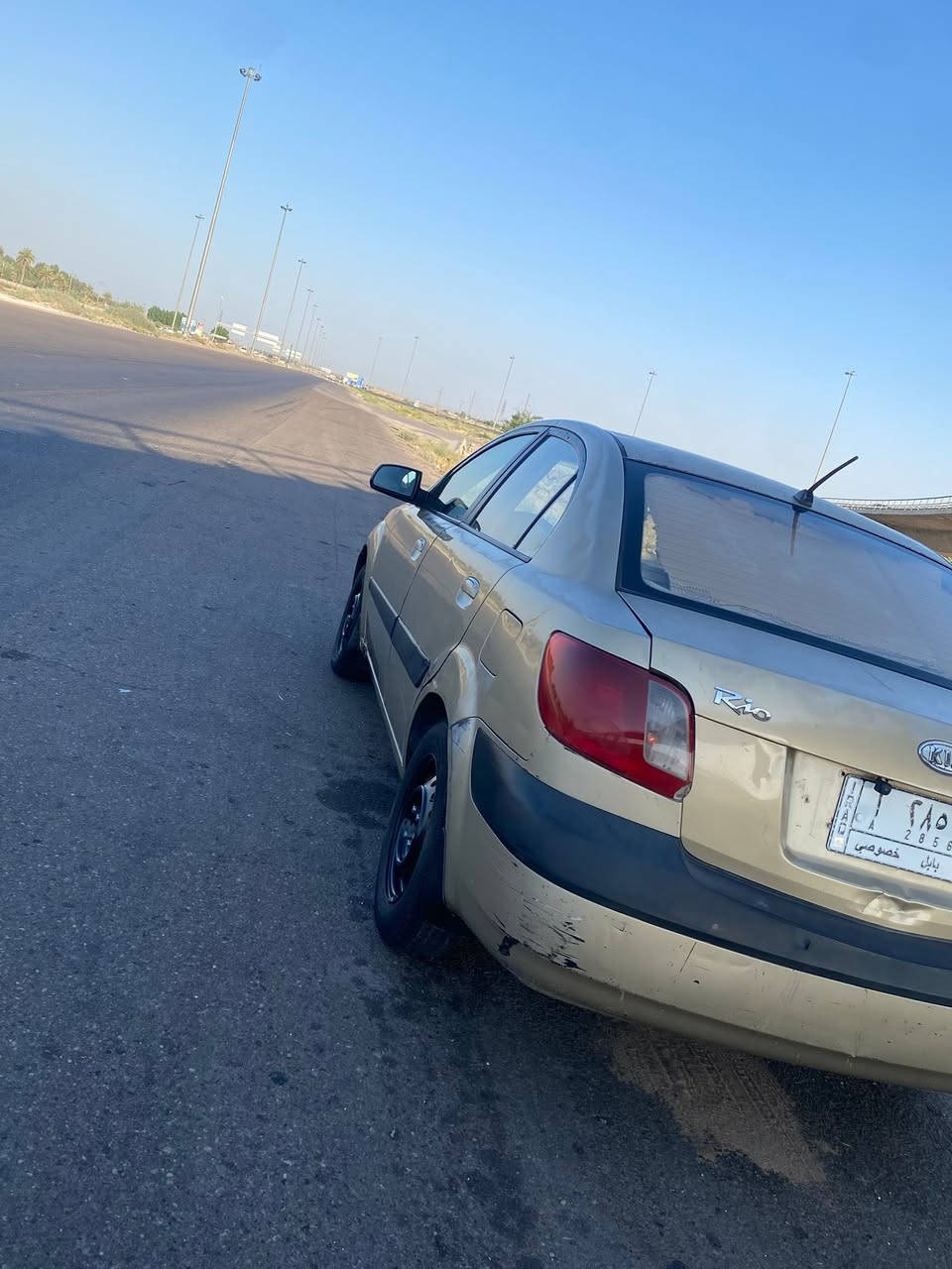 السلام عليكم كيا ريو ٢٠٠٦خليجي باسمي مكفوله من الصبغ والتبديل كير مكينه تبريد جاهزه السياره
شاشه اندرويد 
منظومه زنون جديده 
مكاني بغداد المحموديه ناحيه الرشيد 
السعر ٧٠ وبيها مجال 
لاستفسار ***********
