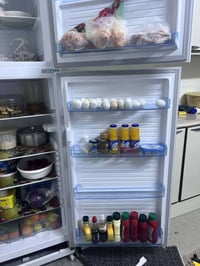 ثلاجة • ١٨ قدم • قابلة تفاوض