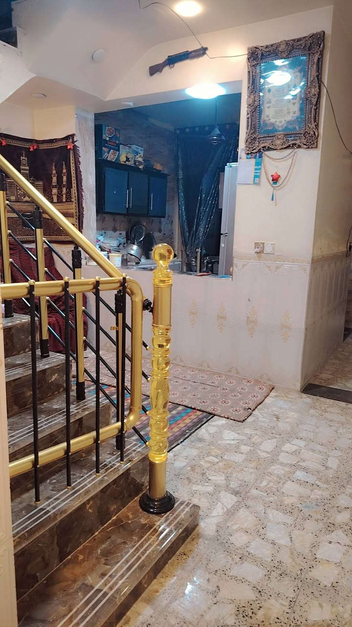 الدار البيع مساحه 100 طابقين لارضي كامل طابق ثاني هيكل بناء 2021 مكان بلديات بدايته المعسكر بناء حديث طابوك درجه اوله تواصل عل رقم ***********
