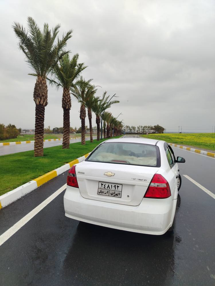 اڤیو٢٠١١  مکینە گەورە ناوزرد فوڵ عادی  دوو سێ پارچەی سبوغە بەلام بەحزام دەفرۆشم پیشی کەپسە  گیرو مەکینە بەشەرتە سەنەوی بەسەرچووە ٦٩٠هه زارغەرامەی لەسەرە دوای محمەلە دەیگەرینەوە چوار تایە نوی لە ژیرە کوریە.*********** أربيل, العراق
