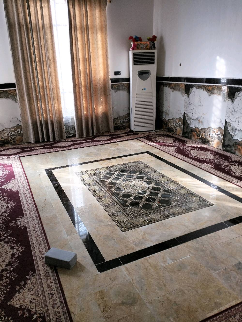 بيت 200متر طابو صرف بالنجف حي النداء شارع قمبر مطلوب للاسكان 70مليون ينقصن من السعر 