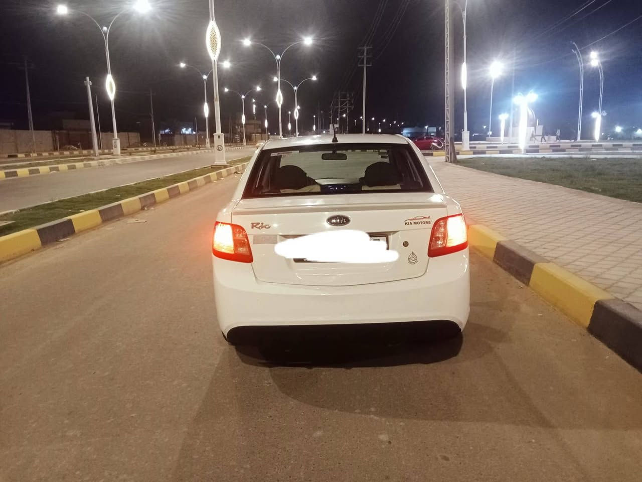 السلام عليكم ريو 12للبيع سياره مكفوله من الضربه والصبغ والتبديل سياره جاهزه
حداديه جديده تواير جدد سياره خير من الله مال جناي 
تاخذه كبل للشارع ماعوزه اي شي مكان السياره ناصريه 
الصخيين مكلف بالنشر هذه رقم راعيه ***********
