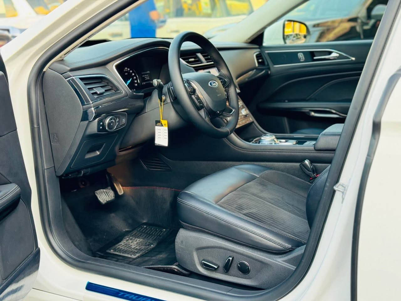 بە ناوی خوای گەورە میهربان
فۆرت تۆرۆس ٢٠٢٢ 
سفری شەریکەی القاصد 
فوول فول موسفاتە 
مەکینەی ٢٠ بێ تۆربویە ٤ بستۆنە 
موسفاتی پارنۆرامای گێر ماوسە کوشنی کارەبای و گەرم ساردە رادەرە ئاوێنەی کارەبای لیدە 
٤ جوت تایە لۆکی لە ژێرەیە 
سەیارەکە هەتە بلێ لۆک جوانە 
بۆیاخی نیە دەعمی بۆ دەعمی بەشەرت 
رەقەم سلێمانی سەنەوی تازەیە بە ناوی خۆمانەوەی 
بە شەرتی گێر و مەکینە کارەبای 
شوێن سلێمانی 
ژمارەی خاوەنەکەی***********/viber/whatsapp السليمانية, العراق
