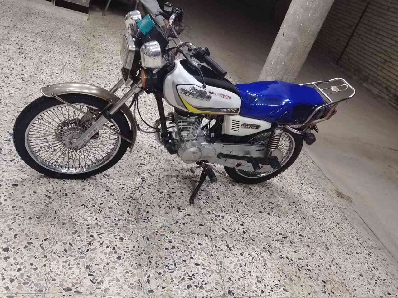 السلام عليكم دراجه تايكر للبيع موديل 22 اوراق اصولي  مكان بابل محاويل  وهذا رقم التليفون/***********
