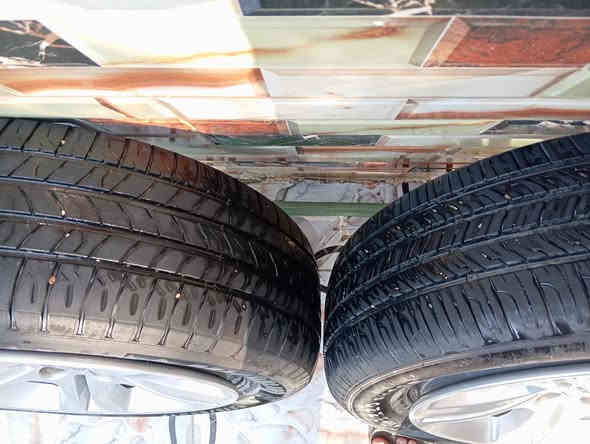 ويل 17 ابلادي بدون حساس 
ما ماشي بالعراق نظافته فوول
السعر 350 الف 
المكان ذي قار ***********
