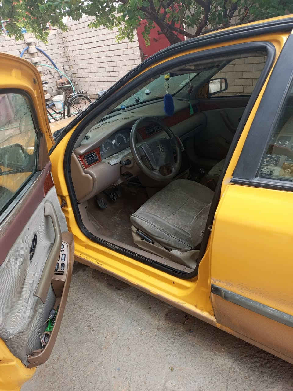 سمند 2012مصفره هيئه وغرامات سنويه لحد ٢٠٢٩ بصره قضاه المدينه الهوير بيع مستعجل ***********..***********...السعر ٢٩ وبيه مجال حك لجيه تعال كلب وشوف بعينك واني بخدمتك
