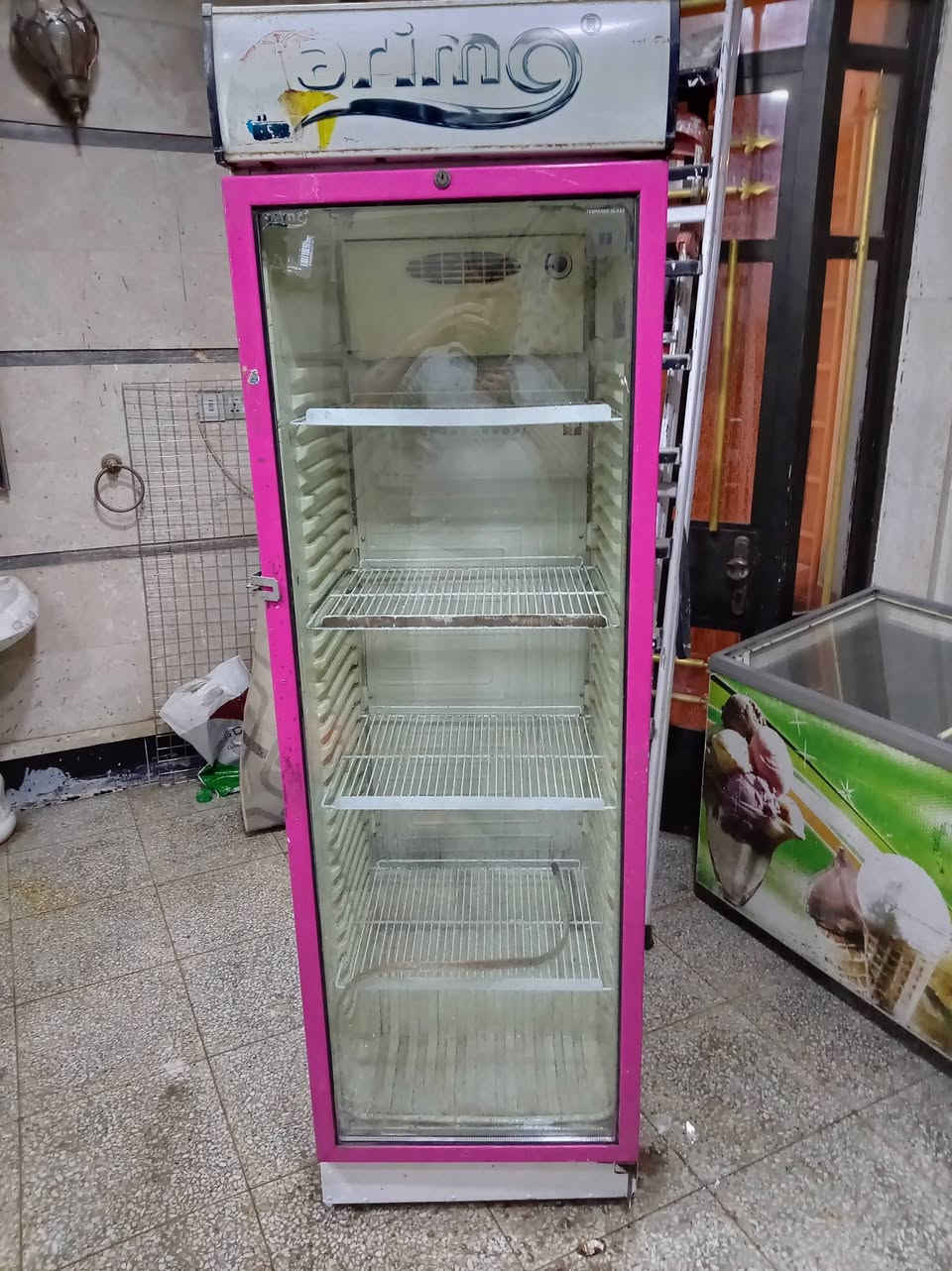 السلام عليكم
عارضات محل للبيع اثنين طرحيات وحدة عامودية ابيعن شلع وحدة من الطرحيات جامة من الجامعات ترهيم وكلهن شغالات *********** الدورة المهدي الاولى
