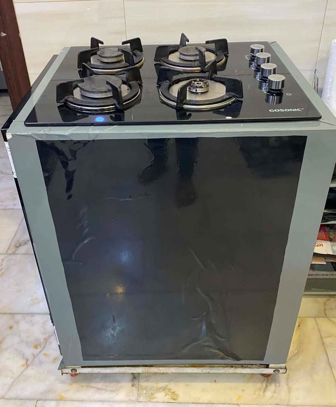 طباخ منضدي مع كاونتر للبيع نظيف جدا ١٣٠ عنوان حي تونس *********** بغداد, العراق
