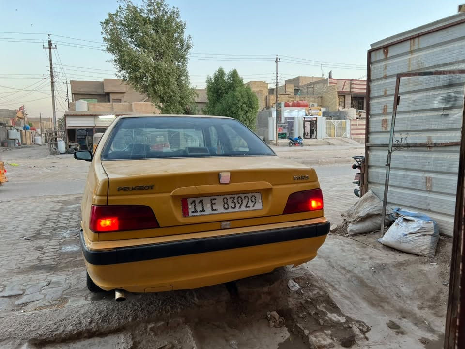 سلام عليكم بيجو بارص للبيع مديل2013
تبريد شغال ثلج لا تنقيص لا تبخير بيها بارد باب وره السايق صدره نص عمر تعال كلب وشوف وقتنع وبخدمتك مكاني بغداد النهروان عارضه. 36 

رقمي ***********
