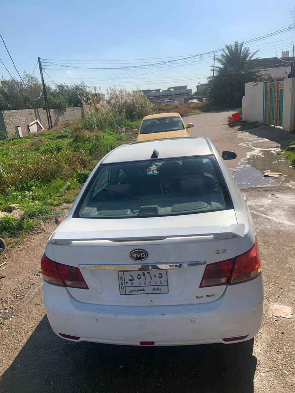 سلام عليكم 
بي واي دي مديل 13 سياره بلاديه كير ومحرك مكفولات سياره خير من الله العنوان بسمايه مجمع السكني النفطية الاستفسار ***********
