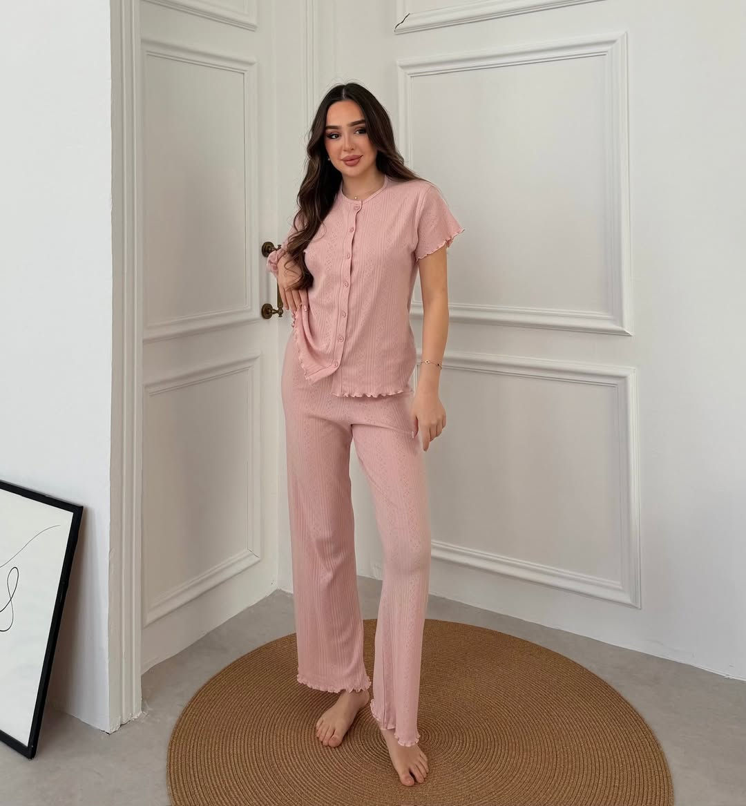 طقم شورط 
نوع القماش قطن بانيه
سيري اربع قطع S M L XL
الشحن من اسطنبول
البيع جملة فقط

 shorts set 
Fabric type Penye
Siri four pieces S M L XL
Shipping from Istanbul
Wholesale only
📞00905357217071

#pijama #moda #بيجامات #ملابس #تجارة


**إذا كنت صاحب هذا الإعلان وتريد حذفه لأي سبب، رجاءا أرسل رسالة إلى الدعم الفني**