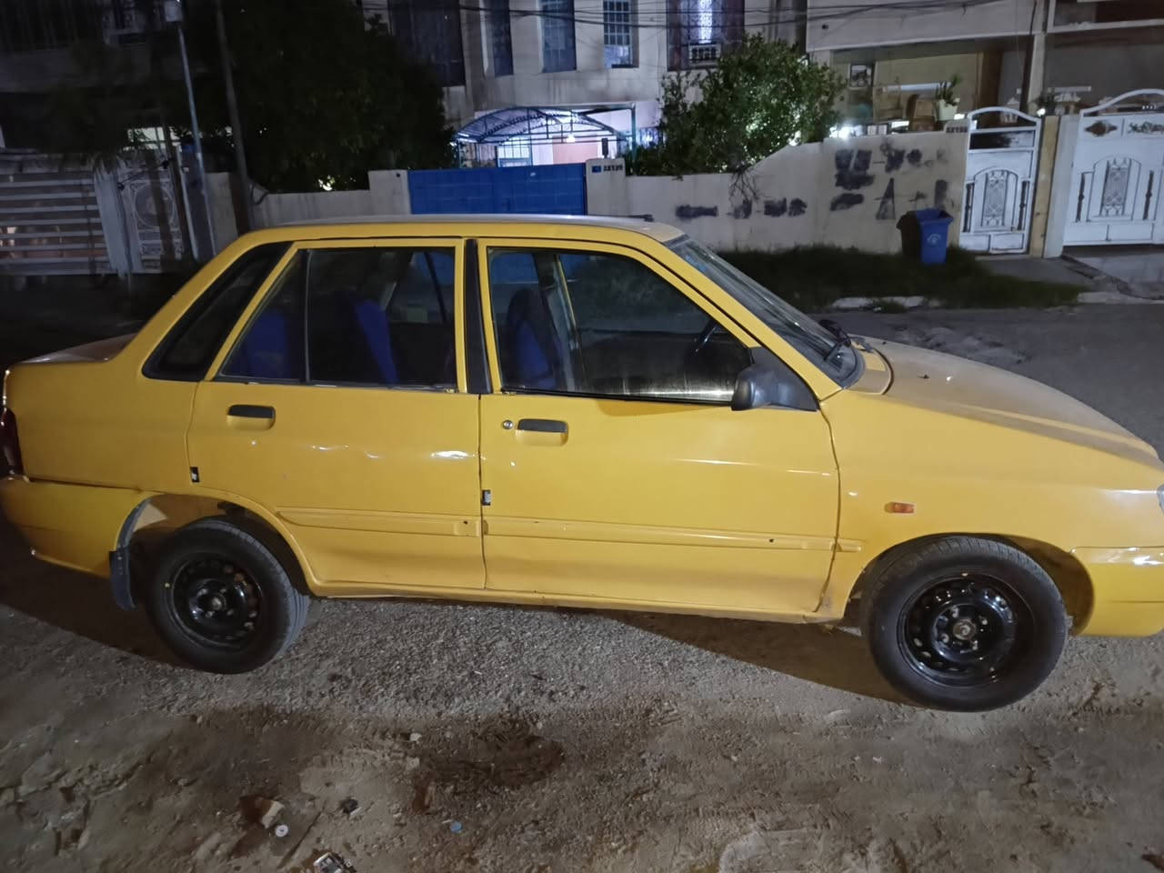 السلام عليكم سايبا للبيع كامله كير مكينه شواصي تبريد ثلج موديل ١٣ بسمي تحويل ثاني يوم السعر ب٣٠ وبيها مجال مكاني بغداد حي اور الاتصال ***********
