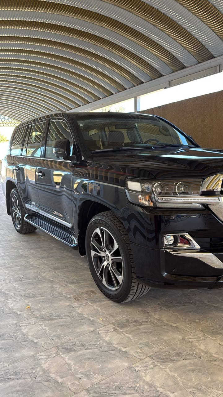 سلا عليكم
لاند كروز 

موديل 2020

بريم اصل 

ماشيه 73الف 

مكان السياره الانبار

باسمي السياره 

رقم الهاتف ***********

السعر 57
