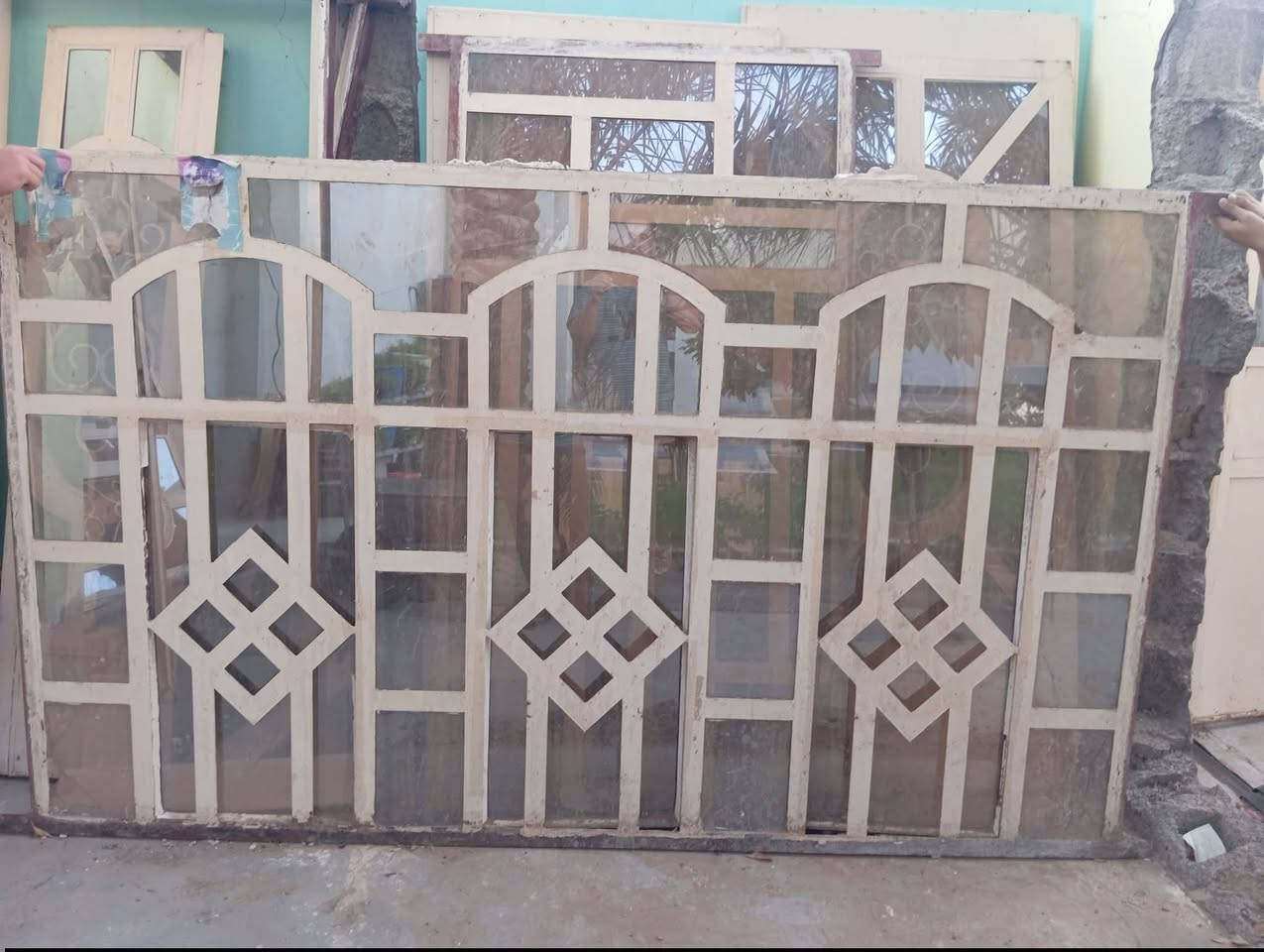 باب مطبخ وشباك ملحق 75الف 
باب غرفه حديد عدد اثنين وحده 50الف 
باب صغيره 35الف 
شباك استقبال مترين ونص في متر ونص 75الف 

محافظه ديالى  ...لا يوجد توصيل


**إذا كنت صاحب هذا الإعلان وتريد حذفه لأي سبب، رجاءا أرسل رسالة إلى الدعم الفني**