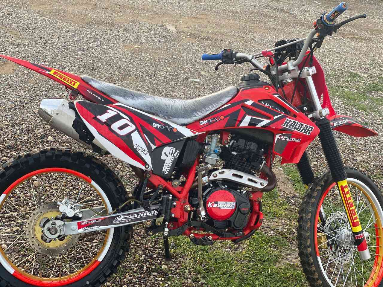 السلام عليكم كاويار للبيع موديل 24
حجم مكينه 250cc فقط مفيلس غراضوو موجوده بس مخلي رياضي سعرو مليون و150 وبي مجال شي قليل ***********
