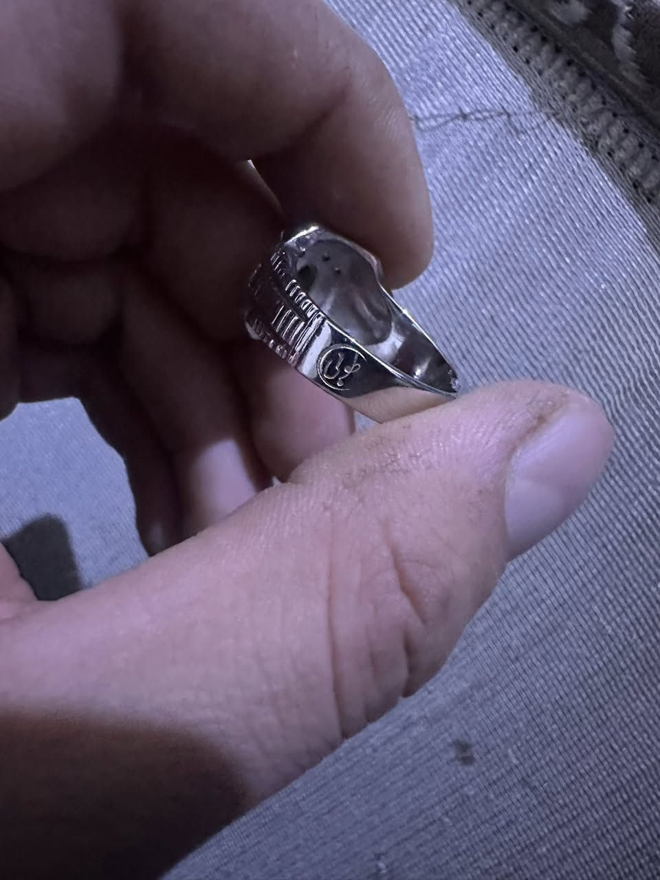 خاتم زمردكولبي سعر 125الف *********** بغداد مدينة الصدر
