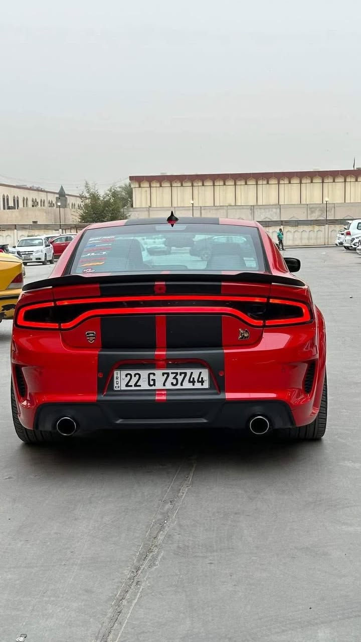 ‏ 
جارجر وايد بدي اصل كلين تايتل 2020 🔥🔥
السيارة ماشية فقط 28 الف 
مكفول من كلشي من الشخط او الصبغ او الضربة ومابيها لو كلبس نقص ١٠ ورقات انطيك
فول مواصفات عدا الفتحه 
1-كشن تبريد تدفىه 
2-استيرن كهرباء وتدفىه
3-رادار جانبي
4-دشبول جلد خياط 
5-لايتات زنون 
6-شغال وكار بلي وحساس خلفي
7-  برمجه استخدام يومي ع محسن 
8-حجر واكزوز بلادي 
السعر ٣٣٠ لاستفسار ***********
