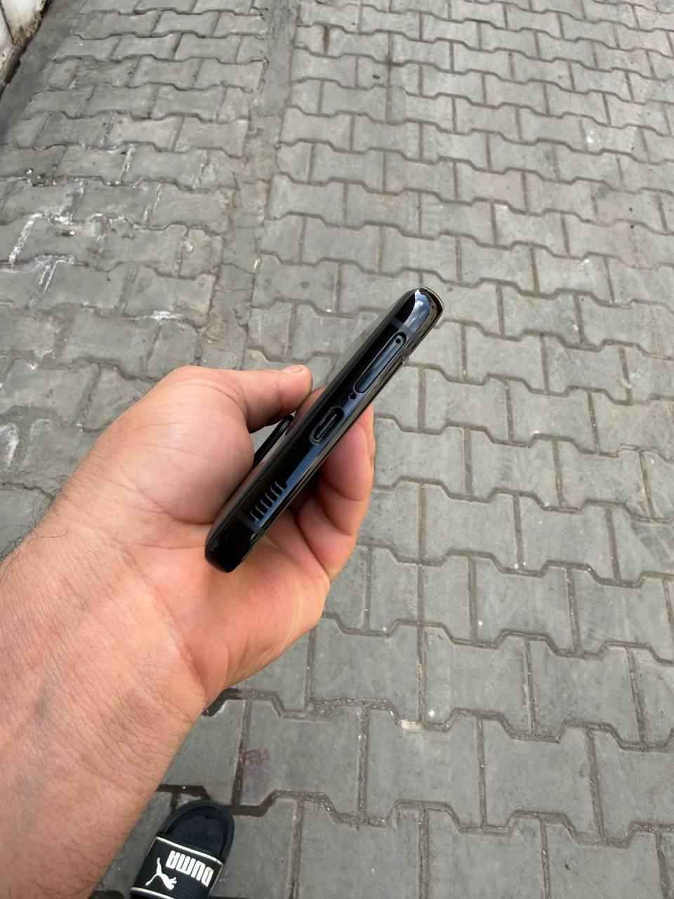 Galaxy S21 Ultra 5G امريكي شريحتين

ذاكره128رام 12
 بوبجي90فريم 

 كامره زوم X100 تخبل التره بيها غواش 

الشاشه بيه شخط ممبين بالصور  بالزكه يضيع  

 عنوان بغداد ا
السعر 250الف مجال كلش بسيط بغداد, العراق


**إذا كنت صاحب هذا الإعلان وتريد حذفه لأي سبب، رجاءا أرسل رسالة إلى الدعم الفني**