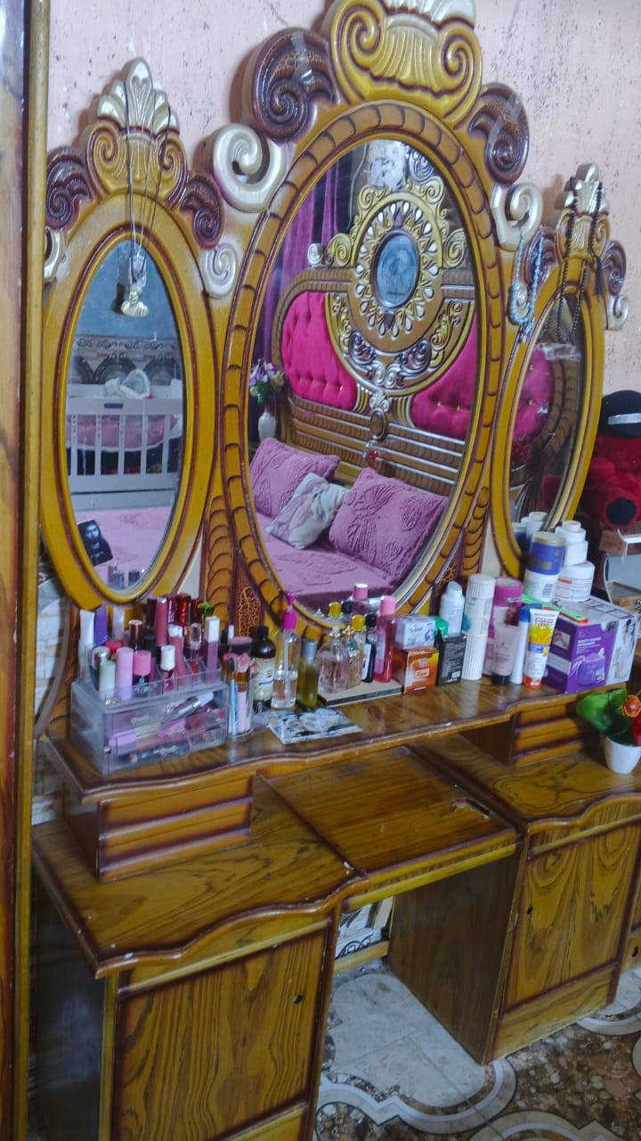 غرفه البيع خمس قطع يريده يجي خاص 👍☺️


**إذا كنت صاحب هذا الإعلان وتريد حذفه لأي سبب، رجاءا أرسل رسالة إلى الدعم الفني**