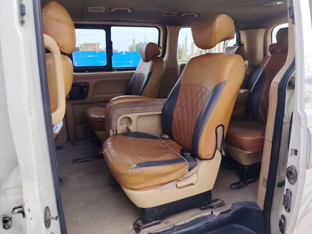 السلام عليكم ستاركس ٢٠٠٨ مفتوح مكينه بلباكيت صدر كير جديد تخم تاير تبريد ثلج رقم بابل انكليزي هزه جديده تحويل ثاني يوم مصفره من هيئه وغرامات مصبوغه حزام وبيه ضربه جاملغ اليمنئ الكدام  مكان    الأنبار   فلوجه
للستفار عل رقم ***********
