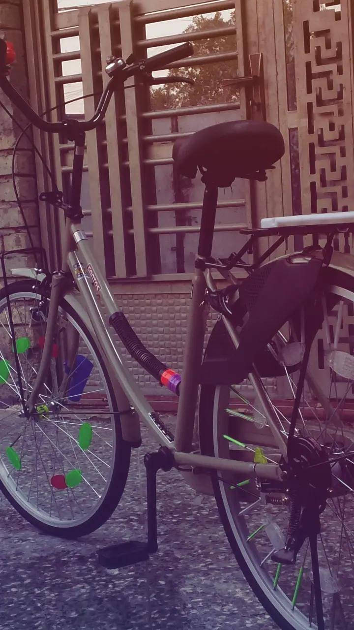 سلام عليكم
بيسكل بناتي البيع

مديل 2021

شركه سانتوس 

لون مميز

العنوان بغداد البلديات
موجود وتساب***********
