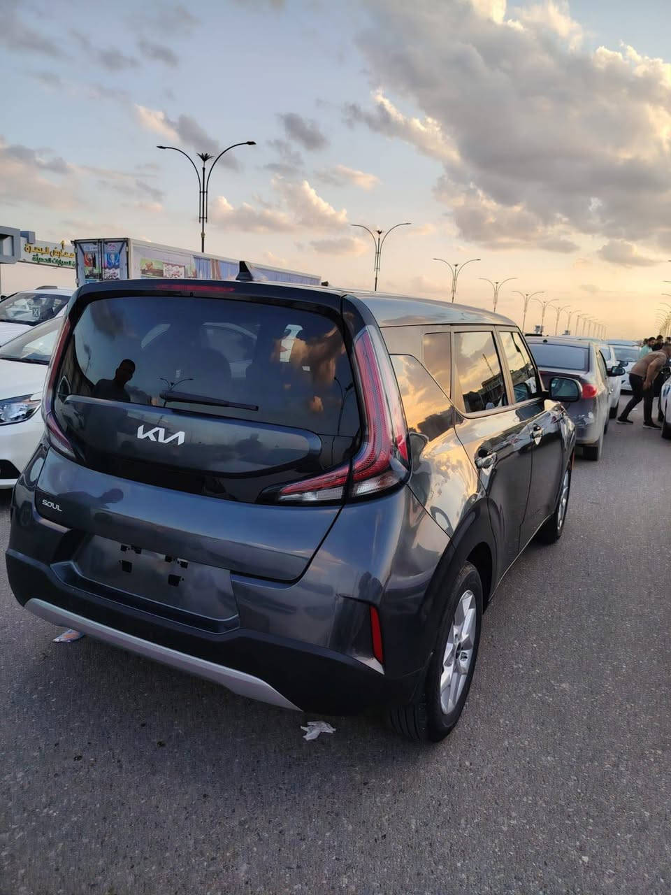 كيا صول 2024
حرة بدون رقم ..تترقم اي محافظة 
بيها ربع بنيد صبغ فقط وبارد بالجاملق 
138 وبيها مجال 
*********** البصرة, العراق
