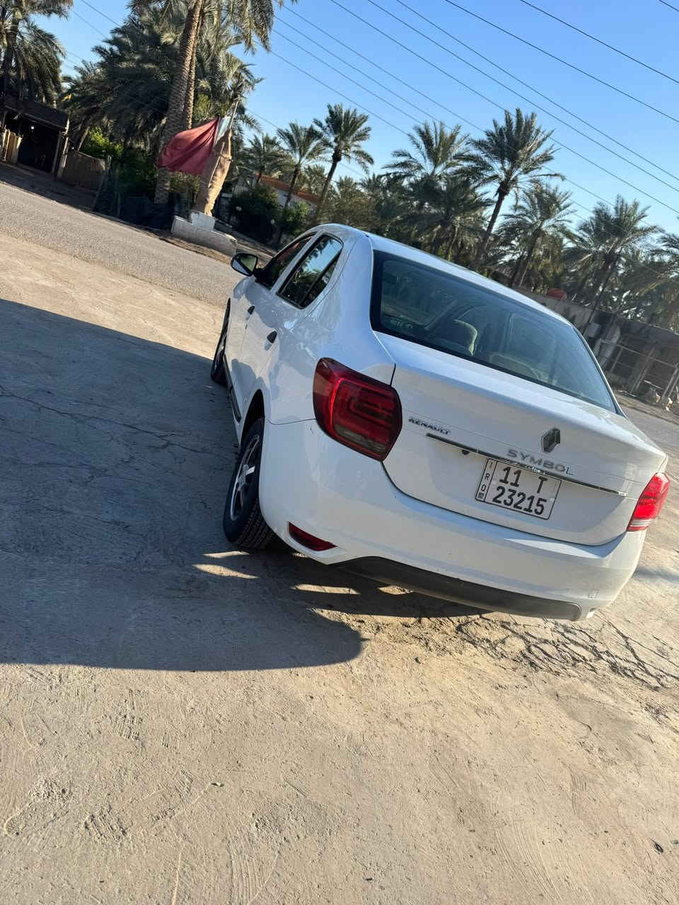 سلام عليكم رينو سنبل موديل 20 سيارة مكفولة من الصبغ ولضربة والتبديل وشرط سونار ماشي 112 الف مكاني بابل محاويل سعر 80 بيهة مجال قليل  غير متواجد عل فيس  ***********
