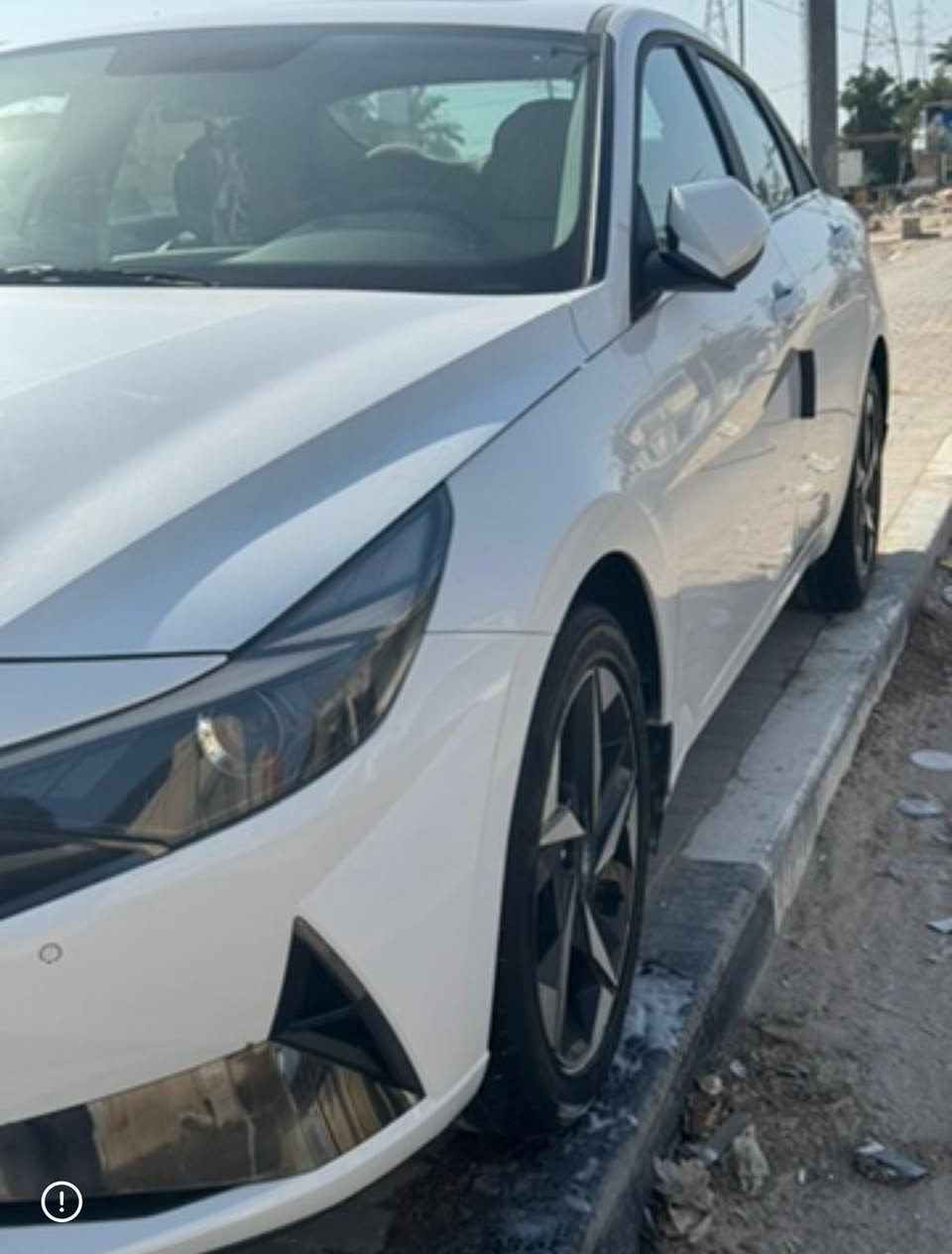 سلام عليكم 
النتره هونداي للبيع 
مديل 2023
السياره ماشيه زيرو 30 الف 
بيهه 3قطع بارد 
غير هذني كفاله 
من كير +تبريد+ومكينه
لسياره دكشن عالي
فول الفول ما عده الرادار المامي 
السعر155
***********
