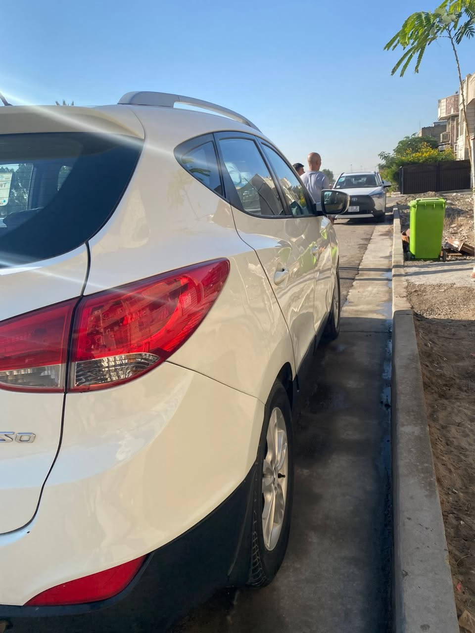 توسان 12 خليجي شباك 15 تحكم استيرن اشاير بالمري كامره خلفيه دواره كاعيه جلد اصلي ماشيه 220 بيه قطع صبغ بدون دواخل كير+ مكينة بحاله جيدة رقم بغداد مشروع وطني السيارة حلوه ترايك وين متحب السعر المطلوب 127وبيه مجال مكان السياره بغداد الجديدة ***********
