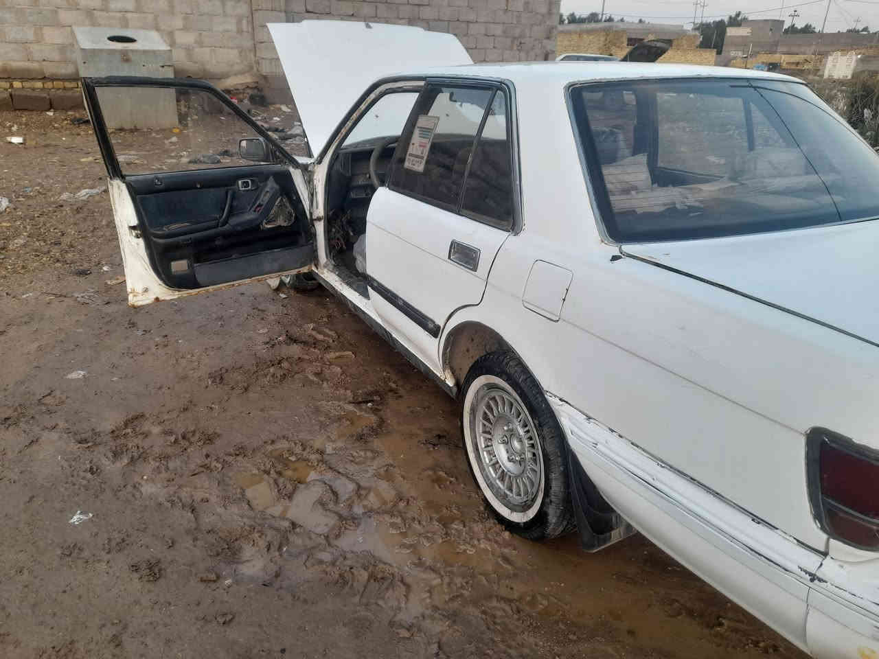 تفصيخ سيدان شتريد موجود كير مكينه كفالة ع الشغل 
العنوان واسط قضاء الحي 
هاتف ***********
