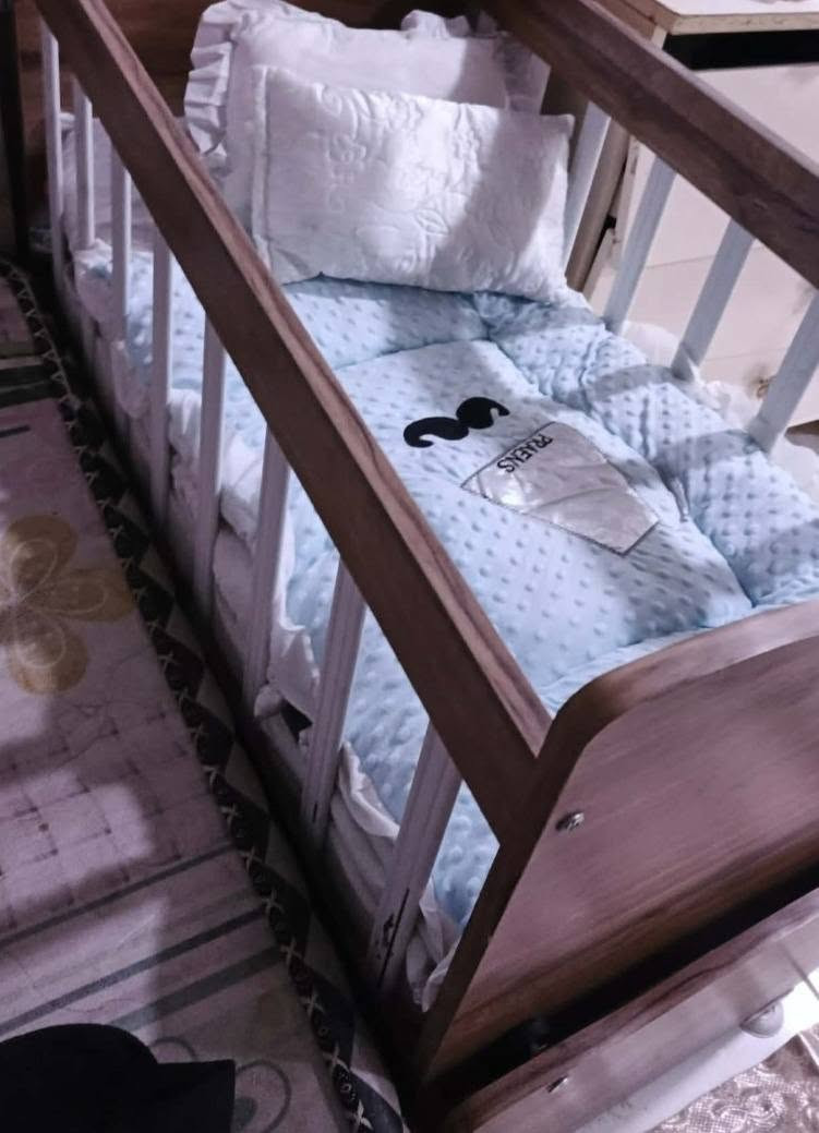 جرباية طفل جديدة استخدام قليل 
٧٥ مع دوشك


**إذا كنت صاحب هذا الإعلان وتريد حذفه لأي سبب، رجاءا أرسل رسالة إلى الدعم الفني**