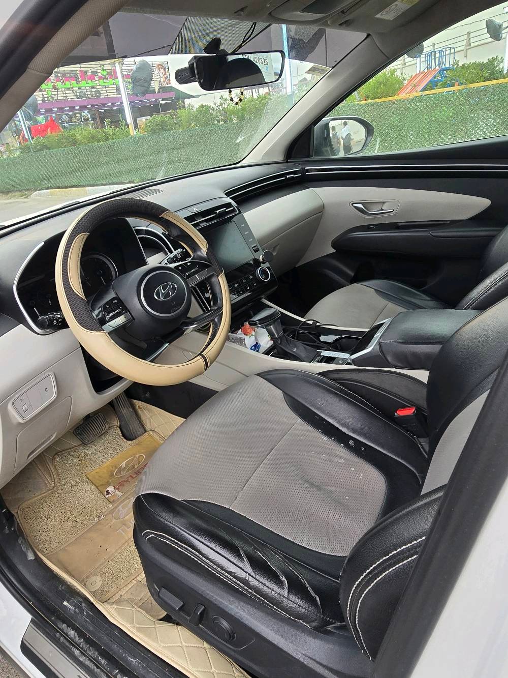 توسان ابيض  خليجي 2022 للبيع

رقم بغداد بأسمي 
_  مواصفات _  
بصمه 
 بصمه تشغيل
مري شفط + اشاير بالمري
تحكم كامل ستيرن
شاشة كبيرة لمس كار بلي + اندرويد اوتو
مقاعد تحكم كهرباء
كاميرا خلفية دوارة
حساس امامي + حساس خلفي
تبريد قطعتين
شحن واير ليس
3 انظمه قياده
اناره ترحيب
كراسي مغلفه جلد 
تشغيل كاميرا خلفية اثناء القيادة
هاند بريك بصمه
محرك 2000 دوش
ماشيه 74 الف 
السياره جديده واستخدام قليل
 فقط بارد  4 اصابع موضح بالصور 
سعرها 205 وبيها مجال قليل 
مكانها بغداد 
*********** 