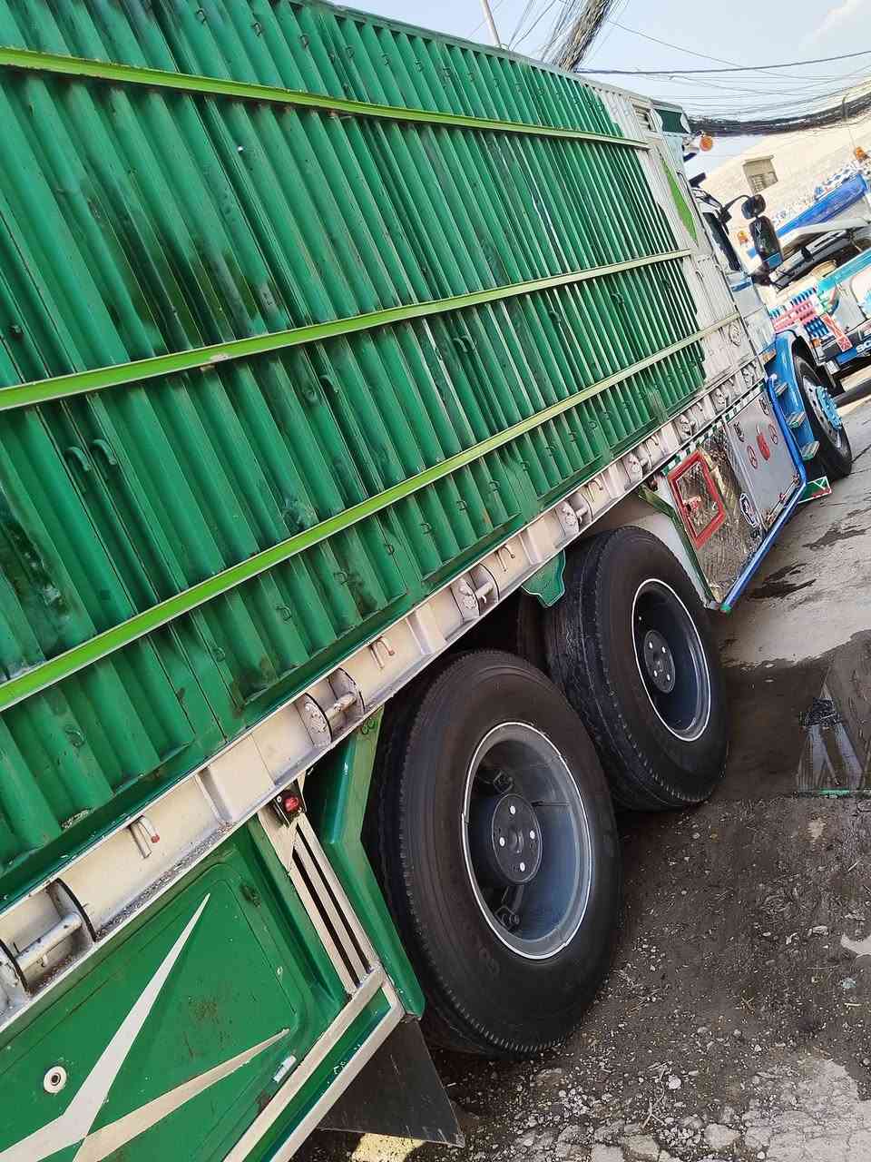 سكانيه للبيع 113 محرك جديد كير جديد شاصي جديد وضع شركه مكان موصل ***********) (*********** جاهزه عل شغل
