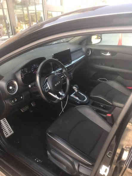 فورتي جيتي لاين موديل ٢٠٢٤
دخول جديد على لكمرك لجديد 
مكينه 2000 دوش 
مواصفات فول 
بصمه فتح ابواب وصندوك 
تشغيل وطفاء عن بعد 
فتحه سقف 
نظام ترحيب عند لقتراب 
رادارات 360 عند لقتراب 
امامي خلفي جانبي 
ونقطه عمياء 
شحن لاسلكي 
توقف ذاتي عند لقتراب امامي خلفي 
نظام اوتو هولد 
هند بريك بصمه 
كامره خلفيه 
حساس مطر على لجام والماسحات 
حساس تاير 
سياقه ذاتيه 
كروز سرعه 
شاشه وسطيه اكبر حجم تحكم كامل بسياره 
تبريد بيانو شاشه 
سماعات صوت سستم كار هارمن 
ماشيه 24 ميل وقابله للزياده 
((حادث لسياره اربع اصابع فوك الايت بارد وجاملغ عكس لسياره بارد )) 
سياره بدون ايرباك
عنوانها بغداد سبع بكار كريعات. 
***********
***********
