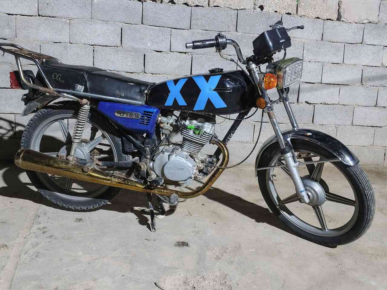 السلام عليكم دراجه كلك كلك اللبيع محرك 23كهربائيات شغاله السعر 325بيها مجال بسيط حك الجيه التواصل خاص


**إذا كنت صاحب هذا الإعلان وتريد حذفه لأي سبب، رجاءا أرسل رسالة إلى الدعم الفني**