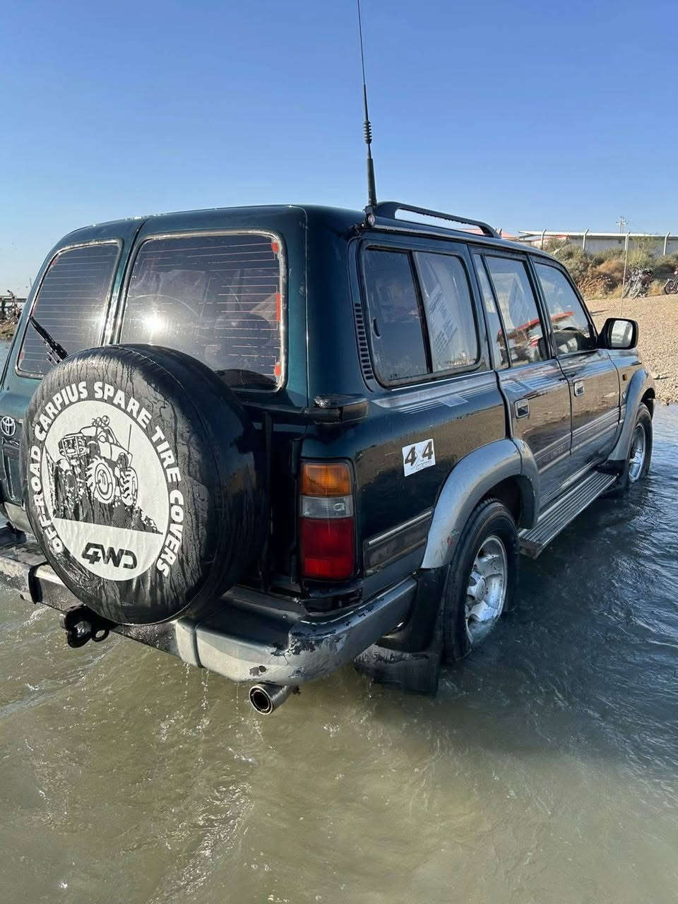 السلام عليكم لاند كروز ليله علوي
موديل 1995 محرك 4500
محرك كير اكسل شرط
دبل سبير  السعر 65وبيها مجال 
للاستفسار  ***********
