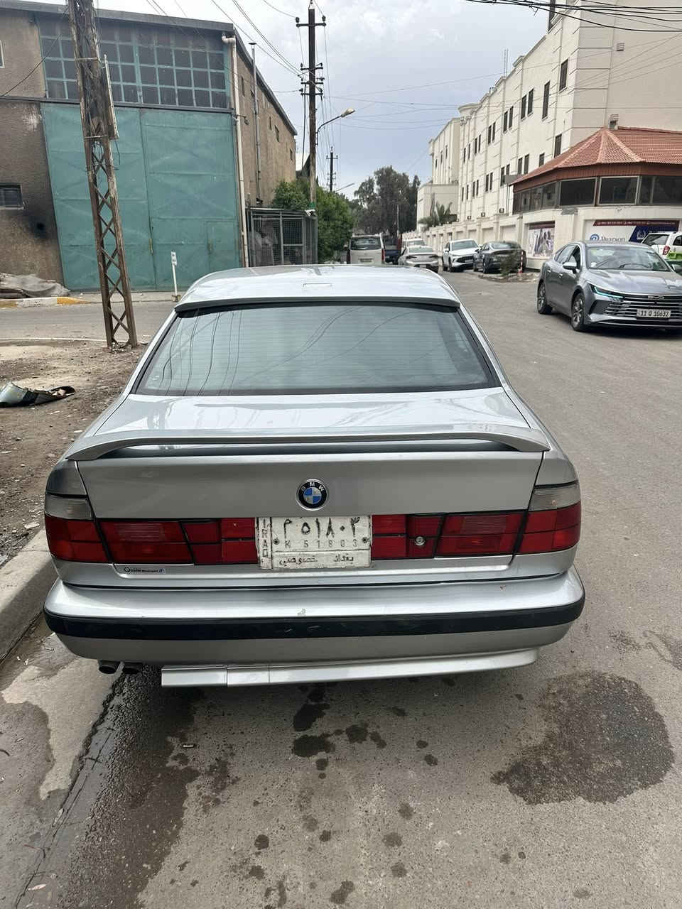 السلام عليكم
السلام عليكم

BMW 1994. 525i  للبيع 

سياره نضيفه بمعنى الكلمه 

مصبوغه خارج فقط بدون دواخل 

 

محرك مسكر 2500 

فتحه 

كشنات كهرباء

داخل جلد اسود 

دشبول اسود وصاجي 

تبريد خير من الله 

تايرات جدد 

لايت زنون 

بچم مال m

برده خلفيه  

 

السياره بالواقع احلى من الصور 

السعر (68)وبيها مجال قليل للشراي 

للتواصل *********** 

عنواني بغدادمتواجد بالكراده من ساعه ٩ إلى الساعه ٣ 

المكان سكني بلديات
