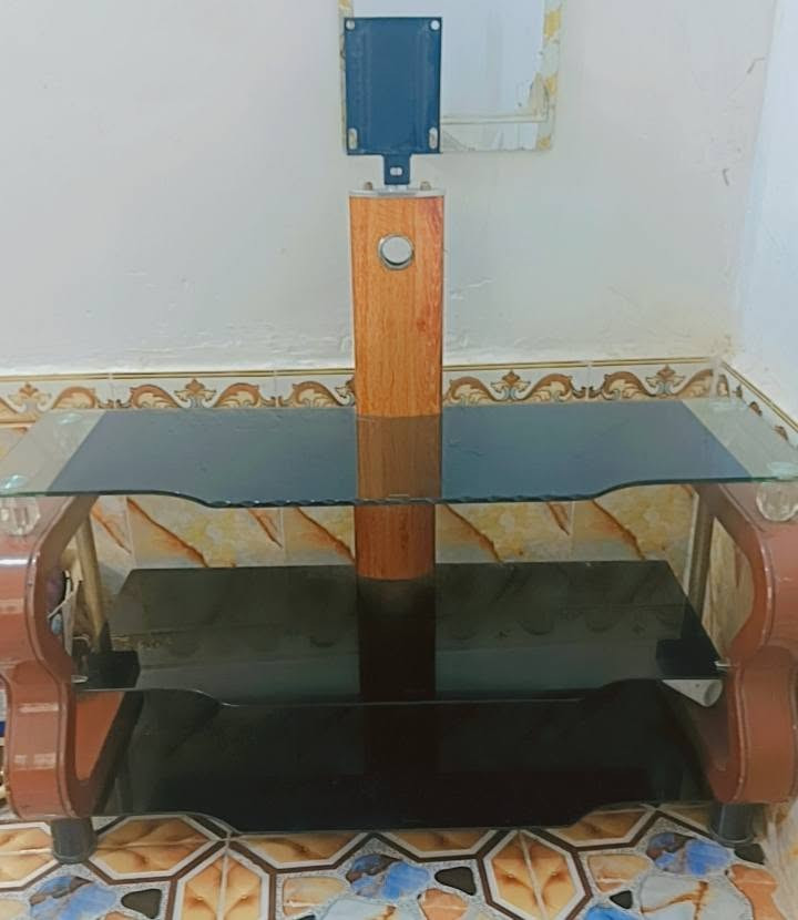 ميز بلازمه جديد سعره 50
قفل الشراي يتصل ***********
