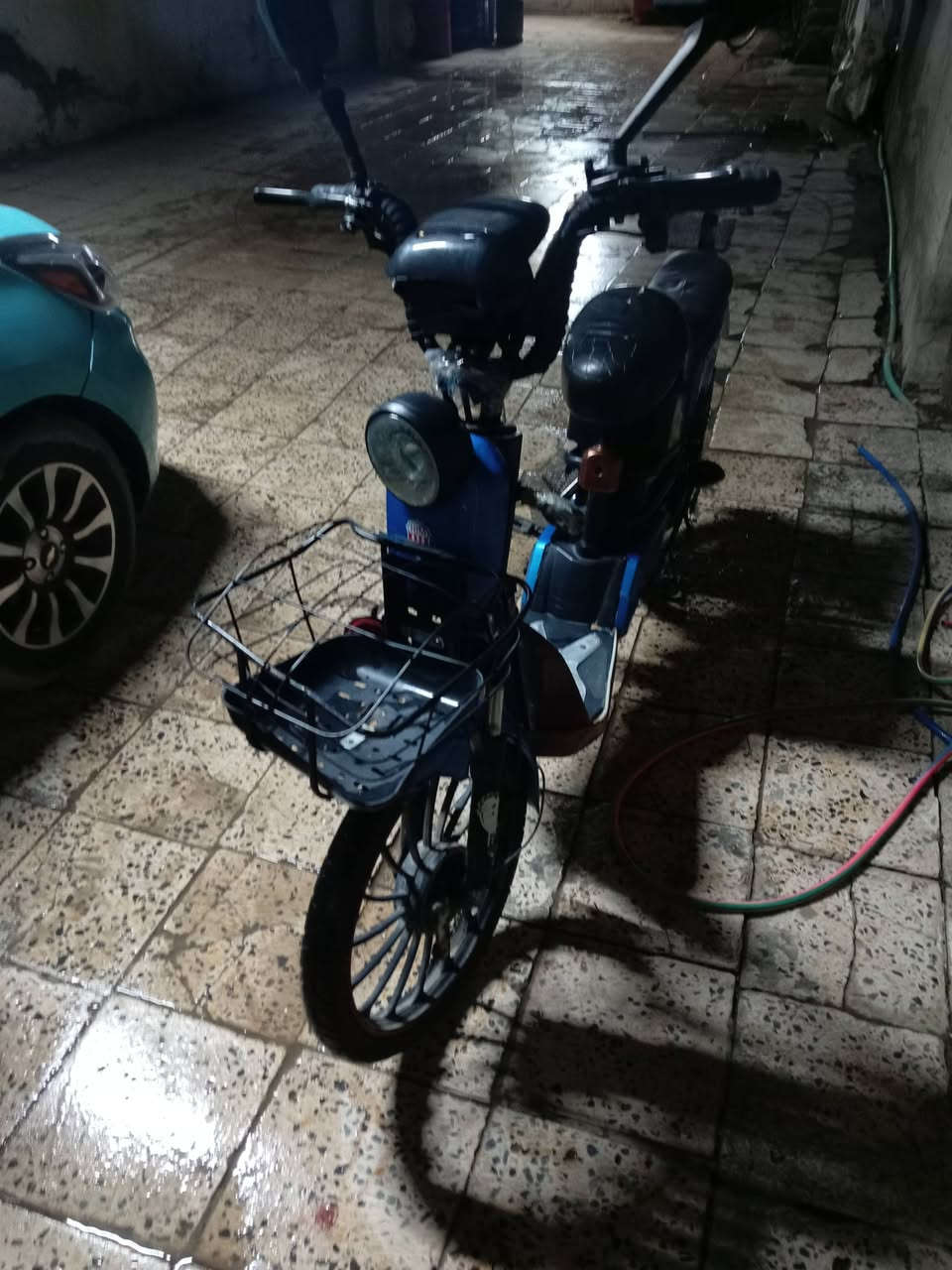 سلام عليكم دراجه اللبيع مابيه اي عطل بطاريات نضافتهن %80 بيه بس لاشاير مايشتغل يُشَتغلً بيها الاكلوب ولاهورن بوش وبيها بلوتوث نضيفه دراجه سعر 230 وبيها مجال المكان بعقوبه تحرير. لاتصال عله ***********
