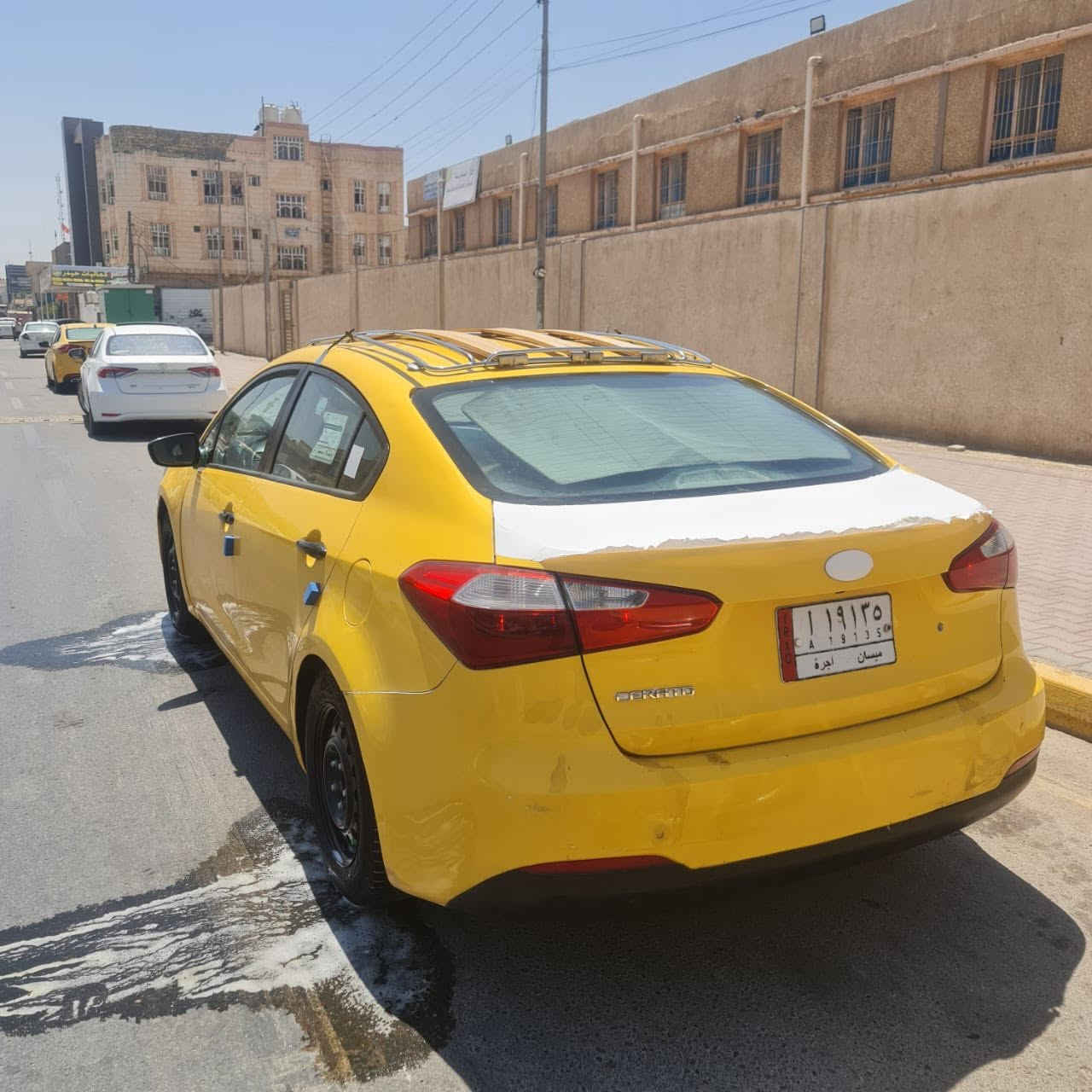 لسلام عليكم للبيع كيا سيراتو موديل ٢٠١٤ مكفوله كفاله عامه عده اشبر بل هلاليه الوره معجون مكينه صارلها سبوع من شديتها مامفتوحه تبريد حداديه كله كفاله سعر ١١٢ وبيها مجال بسيط مكاني سماوه رقم ***********
