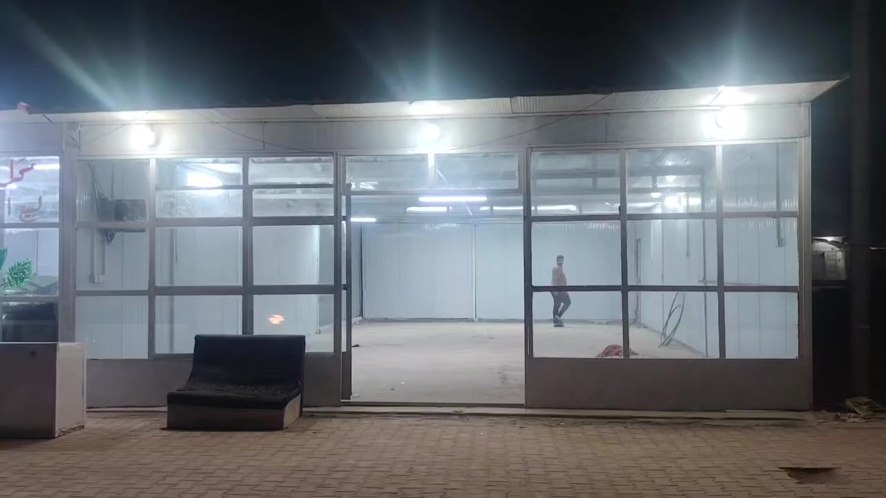 سلام عليكم محل للايجار قرب عصام ابو المخضر الاستفسار على هذا الرقم ***********
