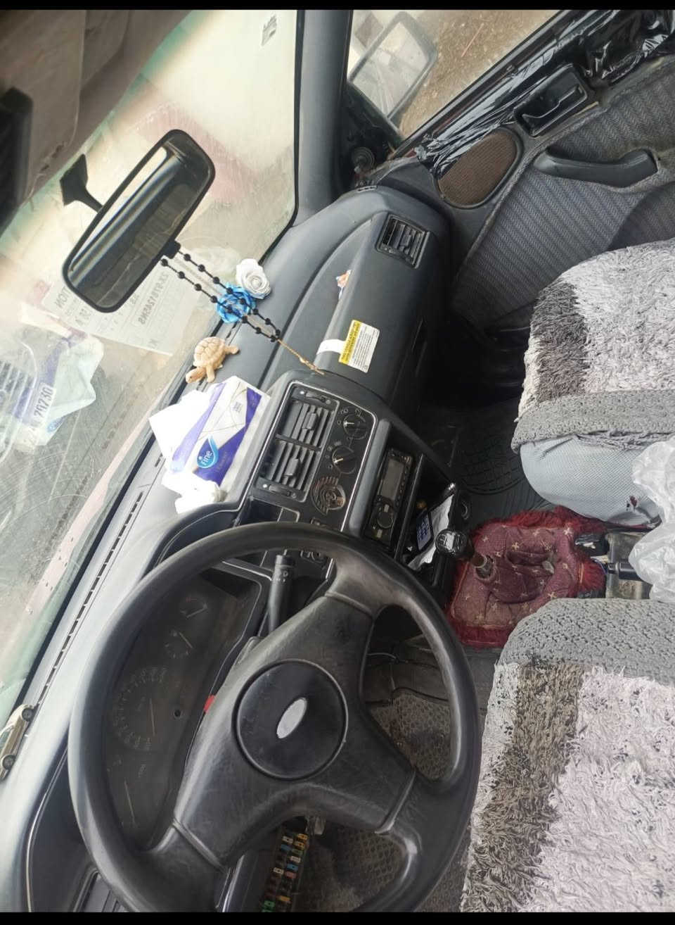 للبيع فورد سكورت كير شرط محرك نشط بس بي نفخ كهربأئيات كلها شغاله مسجل شغال كاربون بانزين بيها مكاني حي السماح تسعين السعر ١٠ للستفسار اتصل علرقم ***********,,,,,***********
