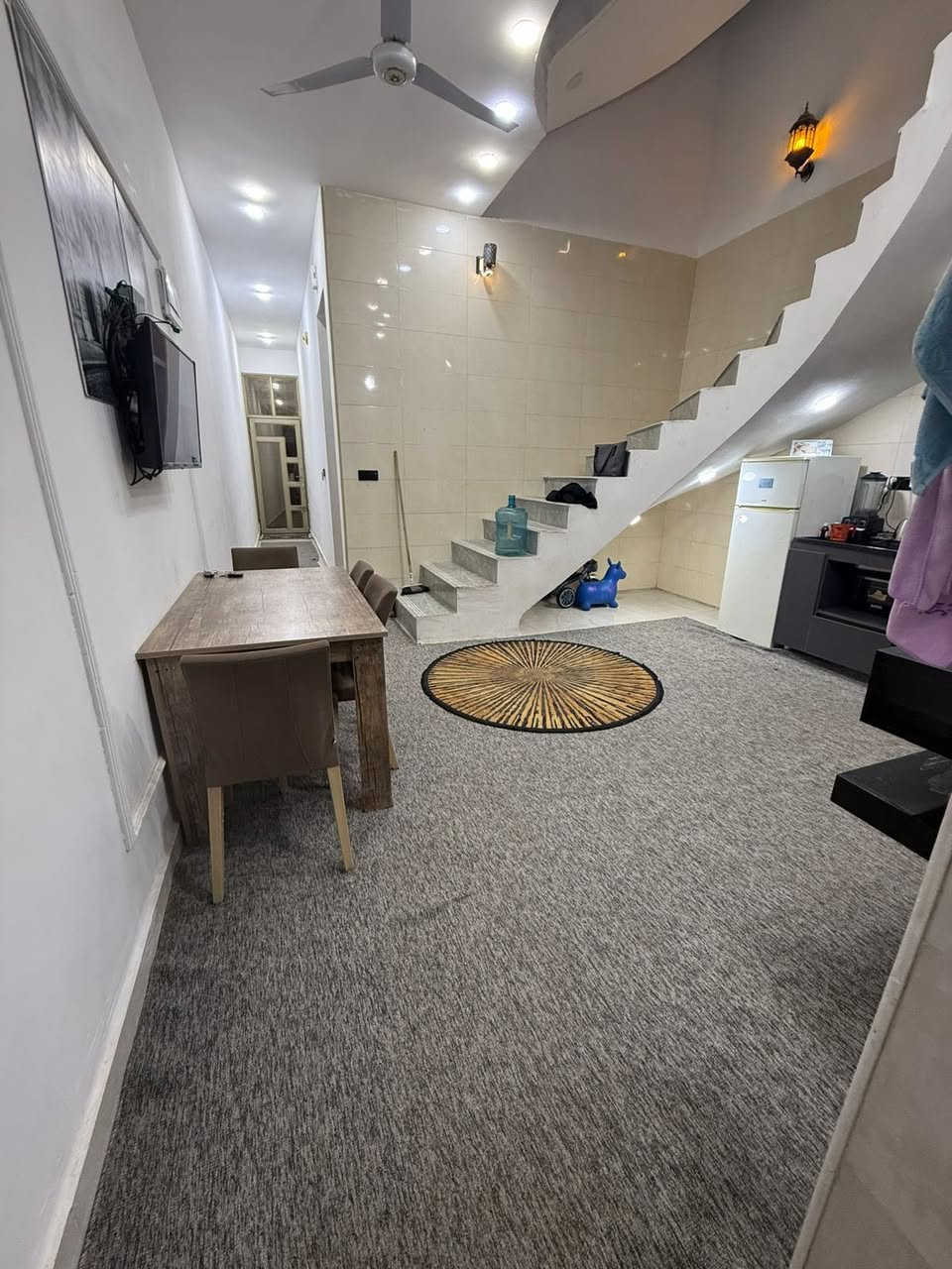 سلام عليكم
دار للبيع بشعله الدوانم ع شارع ٥ كيلو البيت ع الشارع العام مقابيل شارع محمد الصافي وره السكه بيت جديد صارله سنه من باني ع أيدي شغل درجه أولى كدامه تشجير وخدمي. ومنتزه ونوب سايدين من السلاميات للكاضميه يعتبر سريع عوزه واجهيه وغرفه وره تريدها هيج تريد أكملهن الك واكو مقطع بي باقي التفاصيل اي ستفسار اني خادم الخاص مفتوح


**إذا كنت صاحب هذا الإعلان وتريد حذفه لأي سبب، رجاءا أرسل رسالة إلى الدعم الفني**