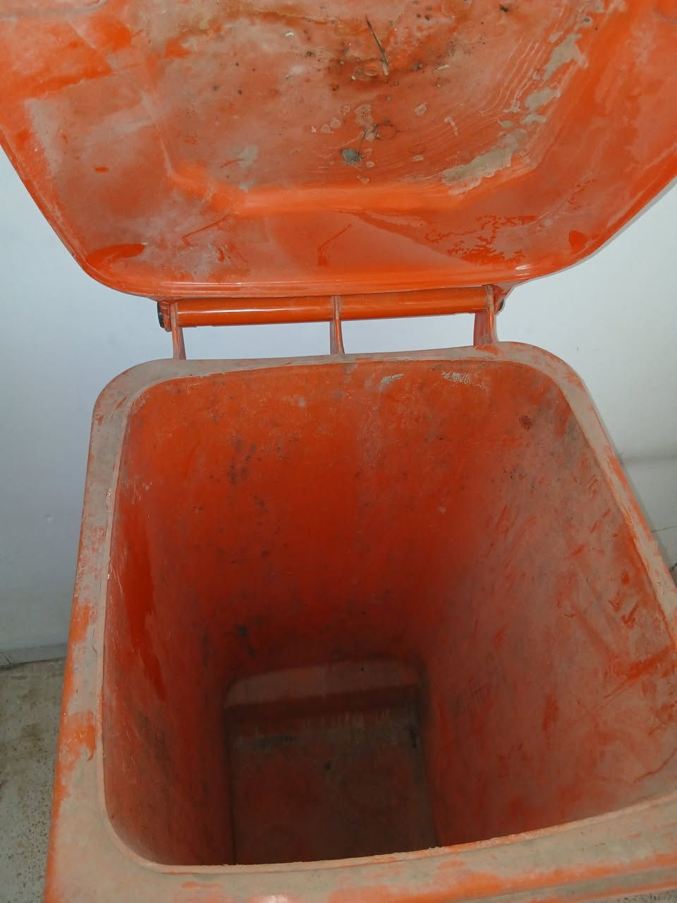 دوو سەتڵی خۆڵ بۆ فرۆشتن لەسلیمانی شکاویان نیە بیعەیبن تەنها دانیکیان تایەکانی نەماوە


**إذا كنت صاحب هذا الإعلان وتريد حذفه لأي سبب، رجاءا أرسل رسالة إلى الدعم الفني**