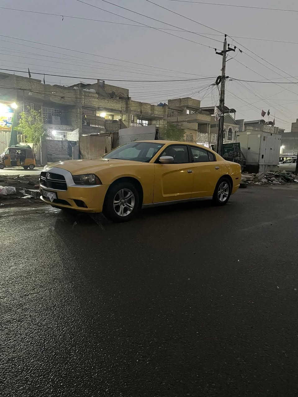 السلام عليكم جارجر تكسي موديل ٢٠١٢  ابسمي سنويه جديده  كفاله من العيب الشرعي مكينه كير حداديه منضومه زنون تدفئه تبريد خير من الله حادثهه الجاملغ الأمامي والبنيد مفتوح وراجع نفسه فقط وبيهه طخه بسيطه يم القبق مال البانزين السياره بيها اكسل السعر ١٣٠$
مكاني بغداد مدينه الصدر 
غير متواجد عل فيس اتصال 
***********
