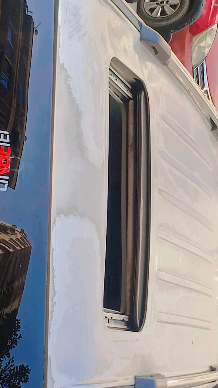 -jeep kk 2009
-جيب كي كي 2009 
راشة برا ماعدا السقف نظافة فقط على اللحم حزام 
ماشية 180 ألف كم
ماتور شرح الشاسية
الدواخل سليمة تمامًا ✅
 ربنا يبارك لصاحب النصيب 👍
لمبة ليد عالى واطى فتحه سقف 
ويلكم أبواب كراسى ميموري
فتيس الغرز شغال بحاله جيده 
كراسى جلد بنى جلد اصلى 
رخصه سنه ٢٠٢٦
فامية ثابت على الرخصه جانبى وخلفى
مستعدين الكشف في اي مركز انشاء الله لو التوكيل نفسه 
الرخصه تجديد الرخصه سنه تنتهى شهر ١١ سنه 2026
حاله العربية بحاله جيدا جدا على التجربه مافيش فيها مصروف نهائيا 
 للتواصل على أرقام 
01020200396
01115800719
المعاينة المقطم او مدينة نصر 
 لعدم تضيع الوقت للجادين فقط


**إذا كنت صاحب هذا الإعلان وتريد حذفه لأي سبب، رجاءا أرسل رسالة إلى الدعم الفني**