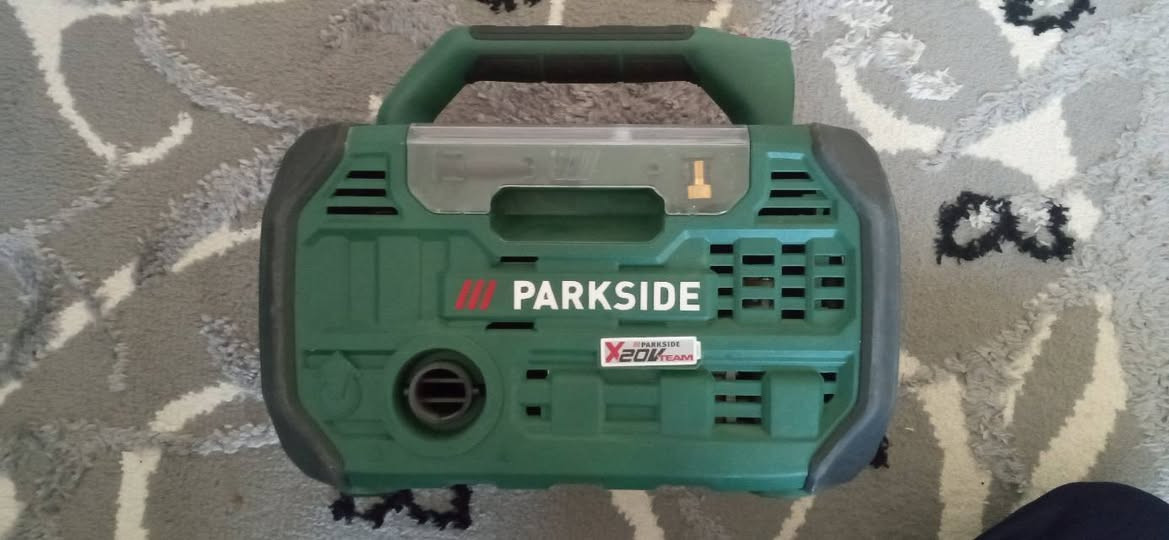 منفاخ هواء / مضخة هواء متعددة الاستخدام
نفخ إطارات السيارات أو الدراجات
نفخ الكرات
نفخ المراتب الهوائية
بدون بطاريه


**إذا كنت صاحب هذا الإعلان وتريد حذفه لأي سبب، رجاءا أرسل رسالة إلى الدعم الفني**