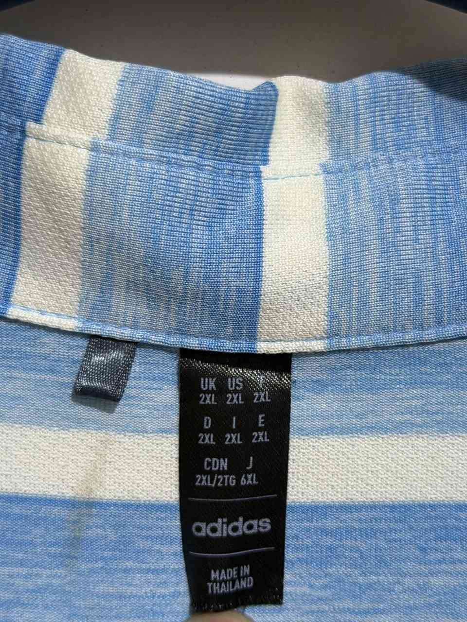 Adidas 👕 تحفة
قطني فول جلاتين🙅🏻🥹🤗〽️
قیاس2 XL 
نظافة ١٠٠/١٠٠ 
توصيل متوفرة 📍🧭


**إذا كنت صاحب هذا الإعلان وتريد حذفه لأي سبب، رجاءا أرسل رسالة إلى الدعم الفني**