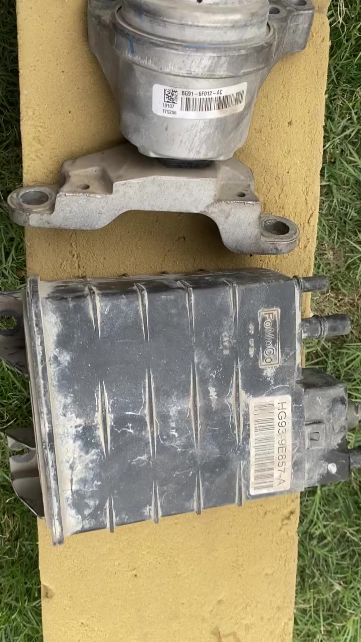 السلام عندي مبخرة فورد فيوجن  اذان مكينه اذان كير قيم واخذا كله قطع غيار مكاني الدوره ***********
